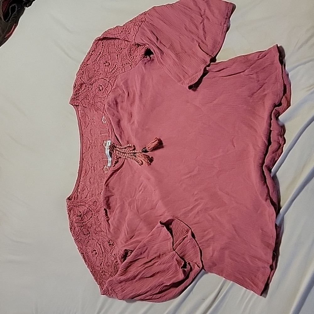 Maurice's shirt